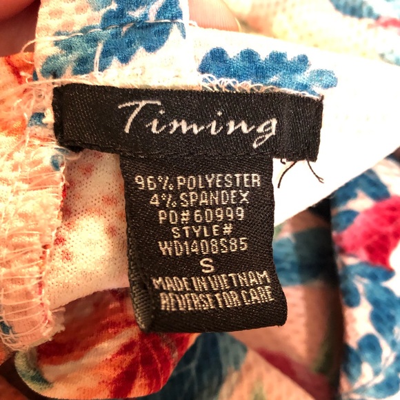 Timing Floral Dress - Picture 4 of 4